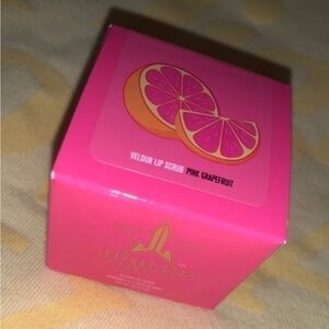 NEW! Jeffree Star Velour Lip Scrub in Pink Grapefruit